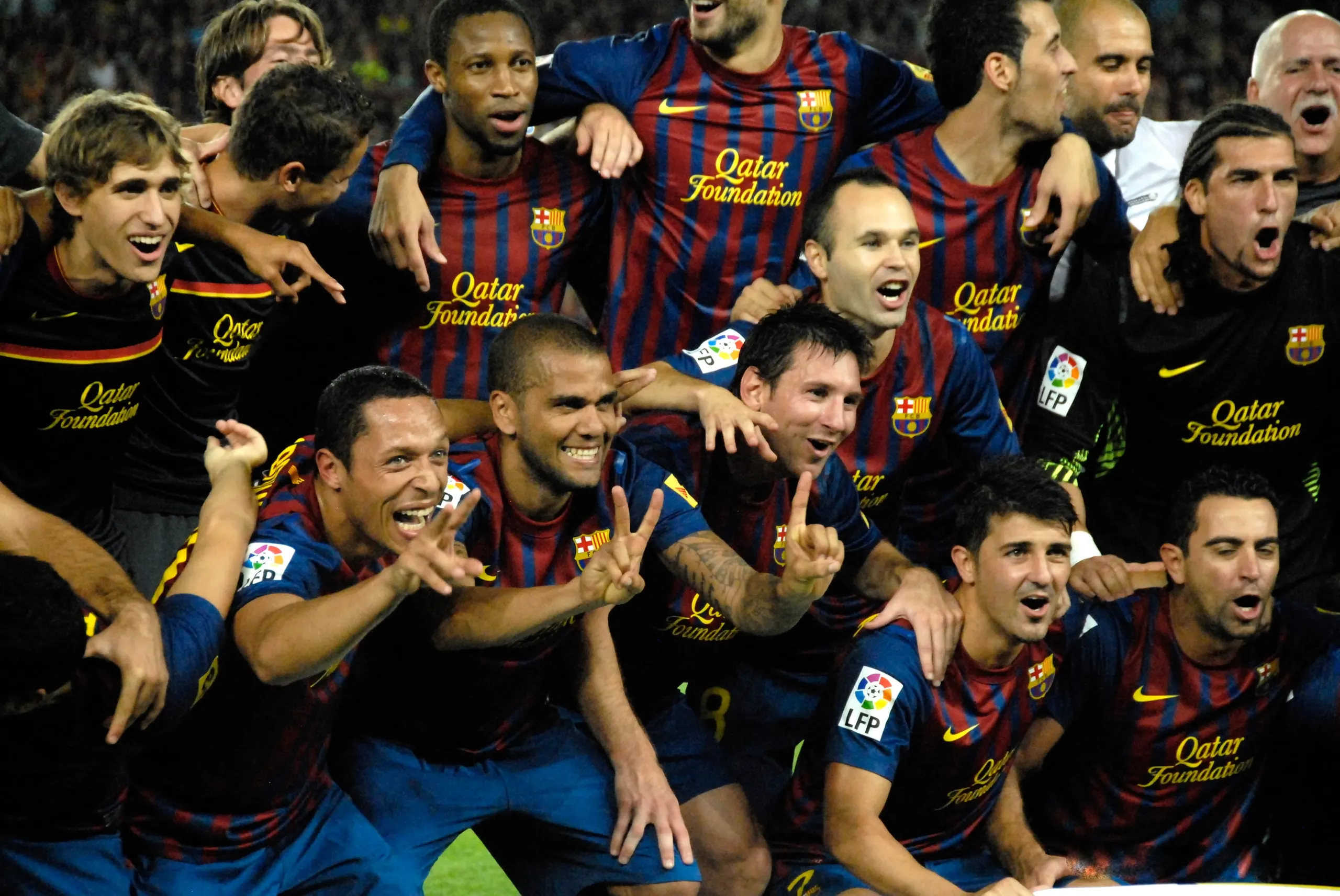 Lionel Messi sonríe con el Barcelona tras vencer al Real Madrid en la Supercopa 2011